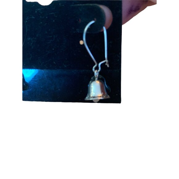 🌸3/$15🌸Vintage Etched Silver Bell Dangling Earrings - Picture 2 of 3